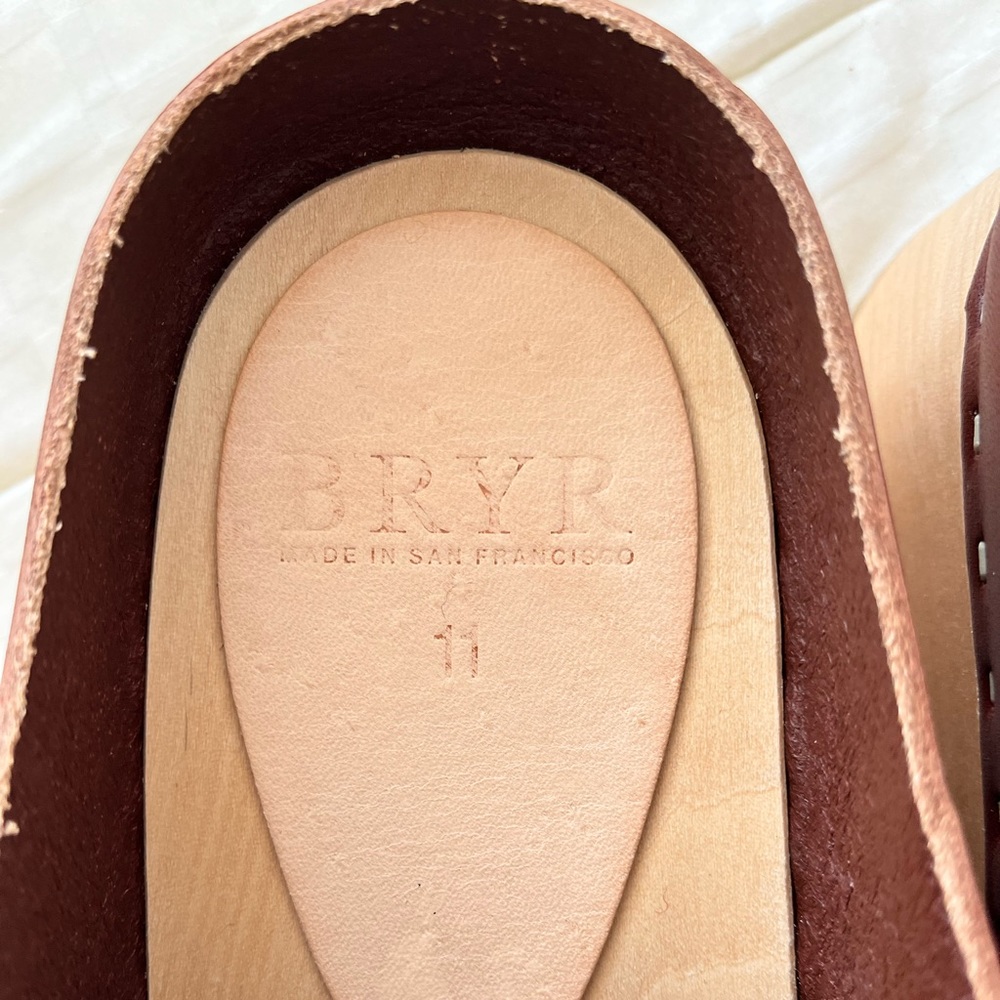 Bryr Zoe Platform Clog in Sienna Leather, Size 11.